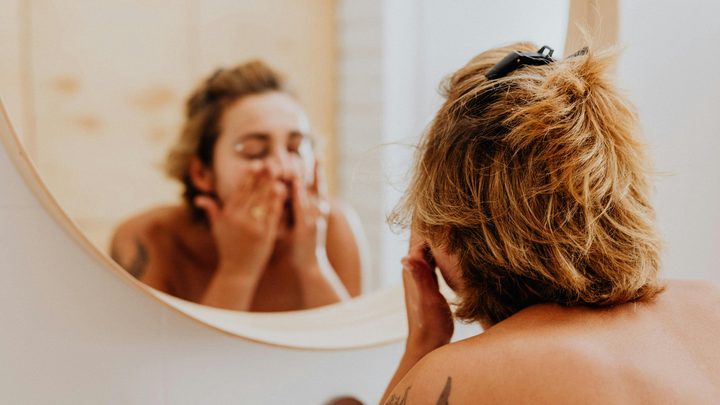 The Secret to Youthful Skin: The Natural Pro-Aging Ritual with SoBotanical